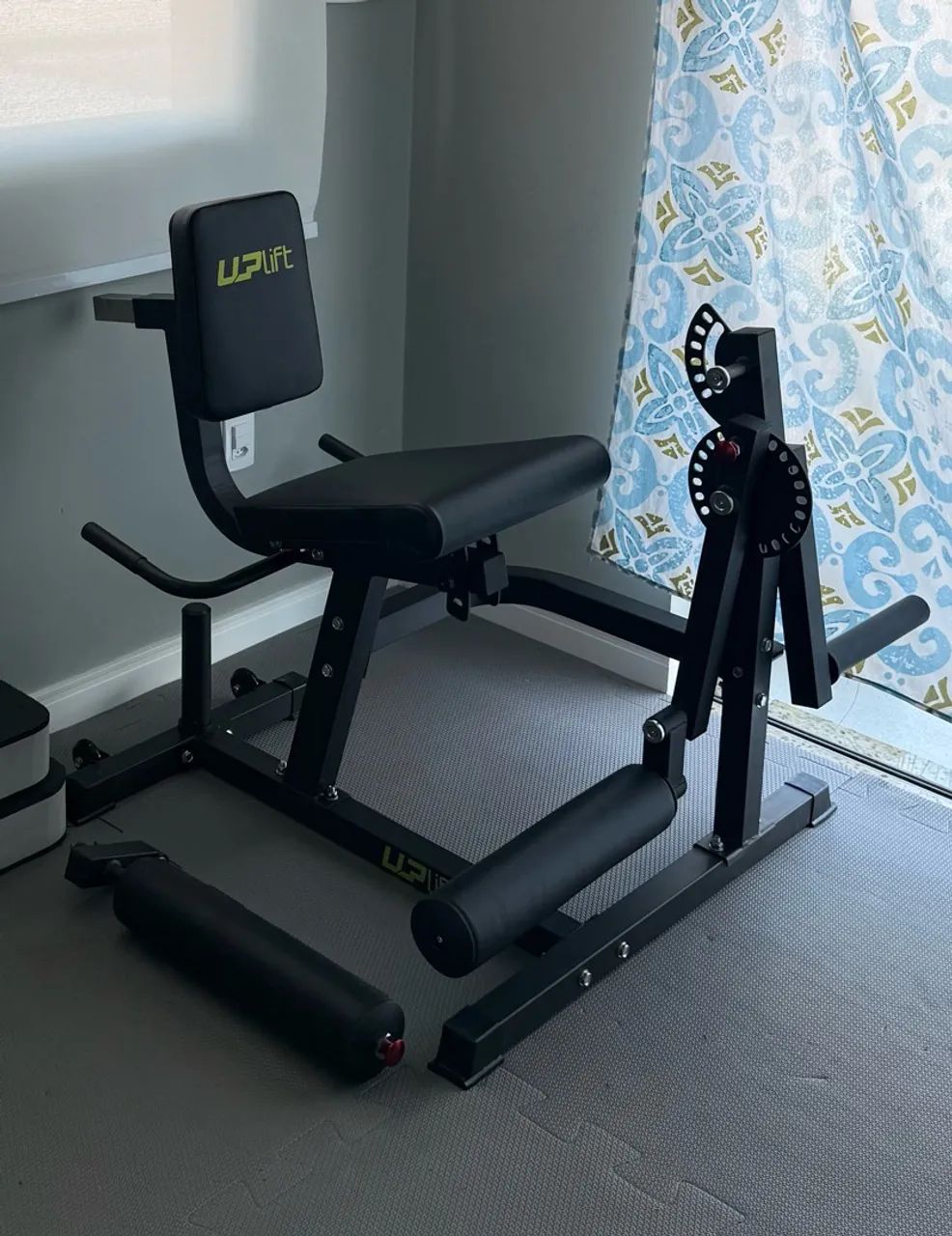 Oportunidade! Cadeira extensora e flexora nova! - Foto 3