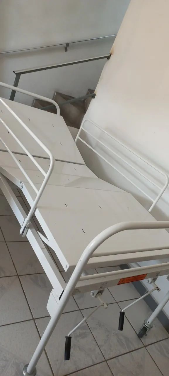 Cama Hospitalar Poco Usada