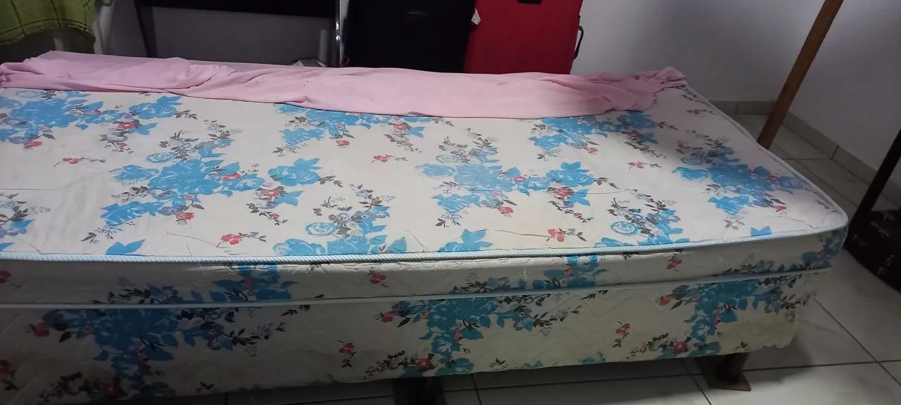 Cama de solteiro 