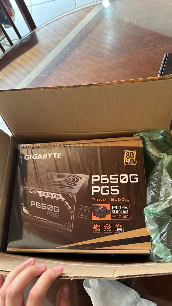 Fonte Gigabyte 650W