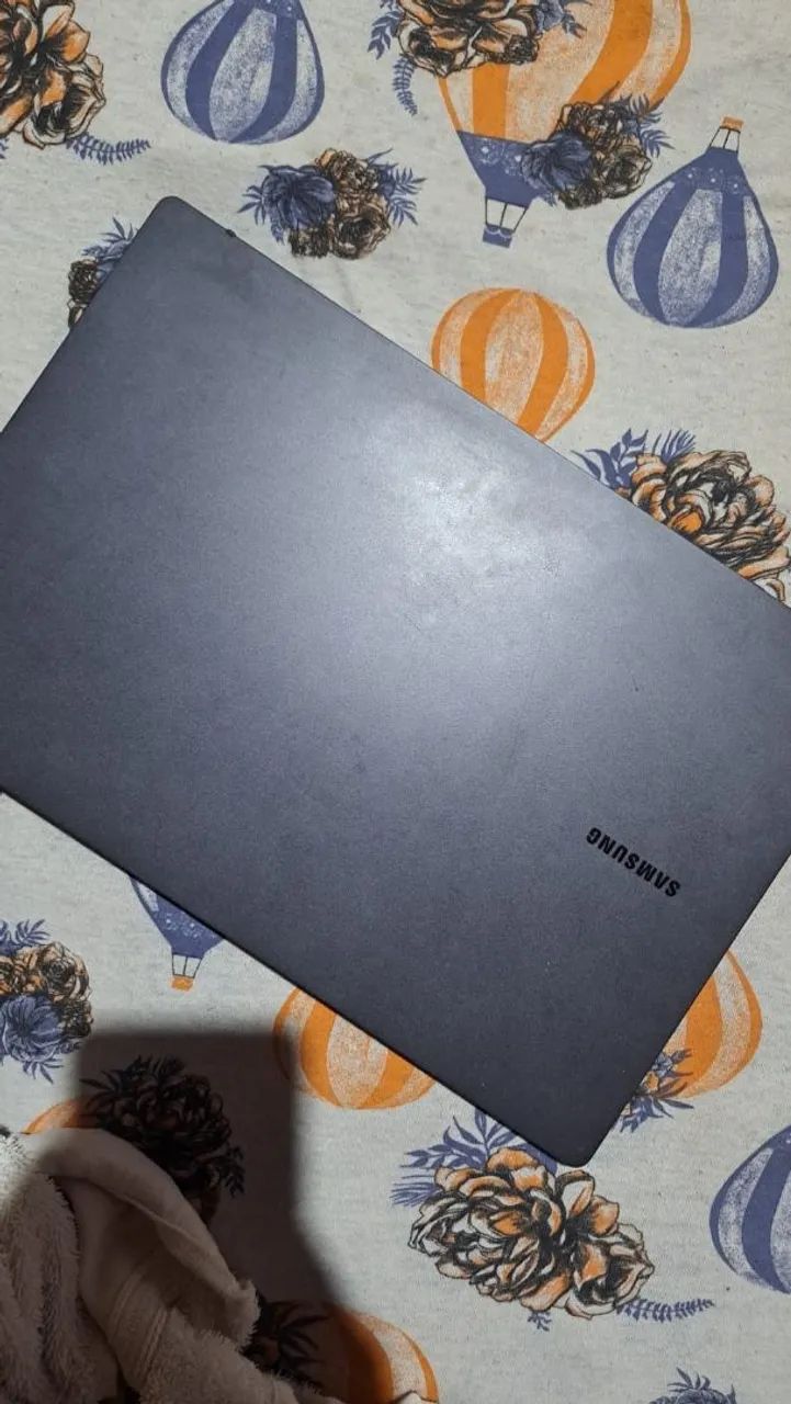 Notebook Samsung Galaxy Book2 i3
