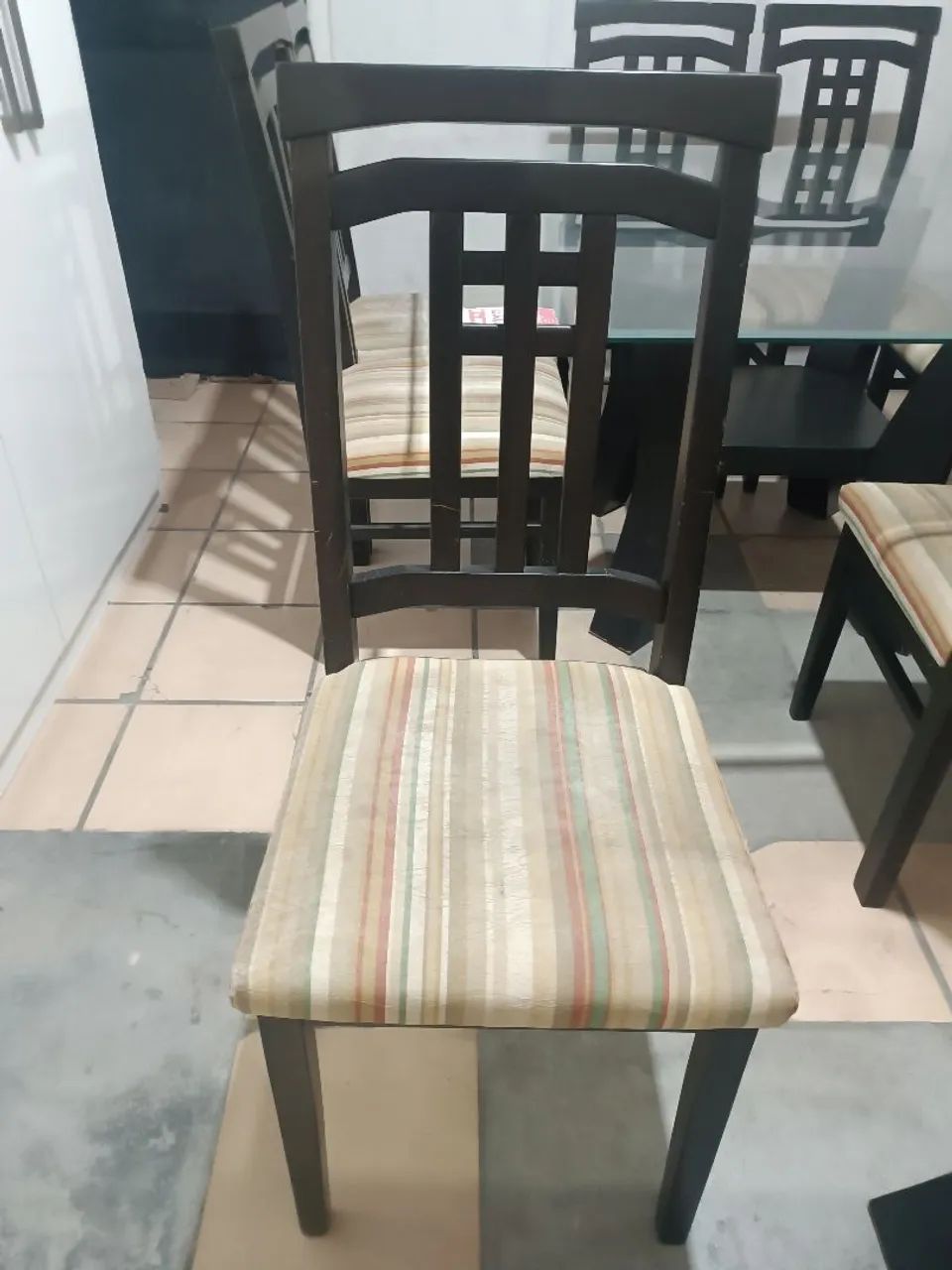 Mesa de Jantar com 8 Cadeiras  - Foto 4
