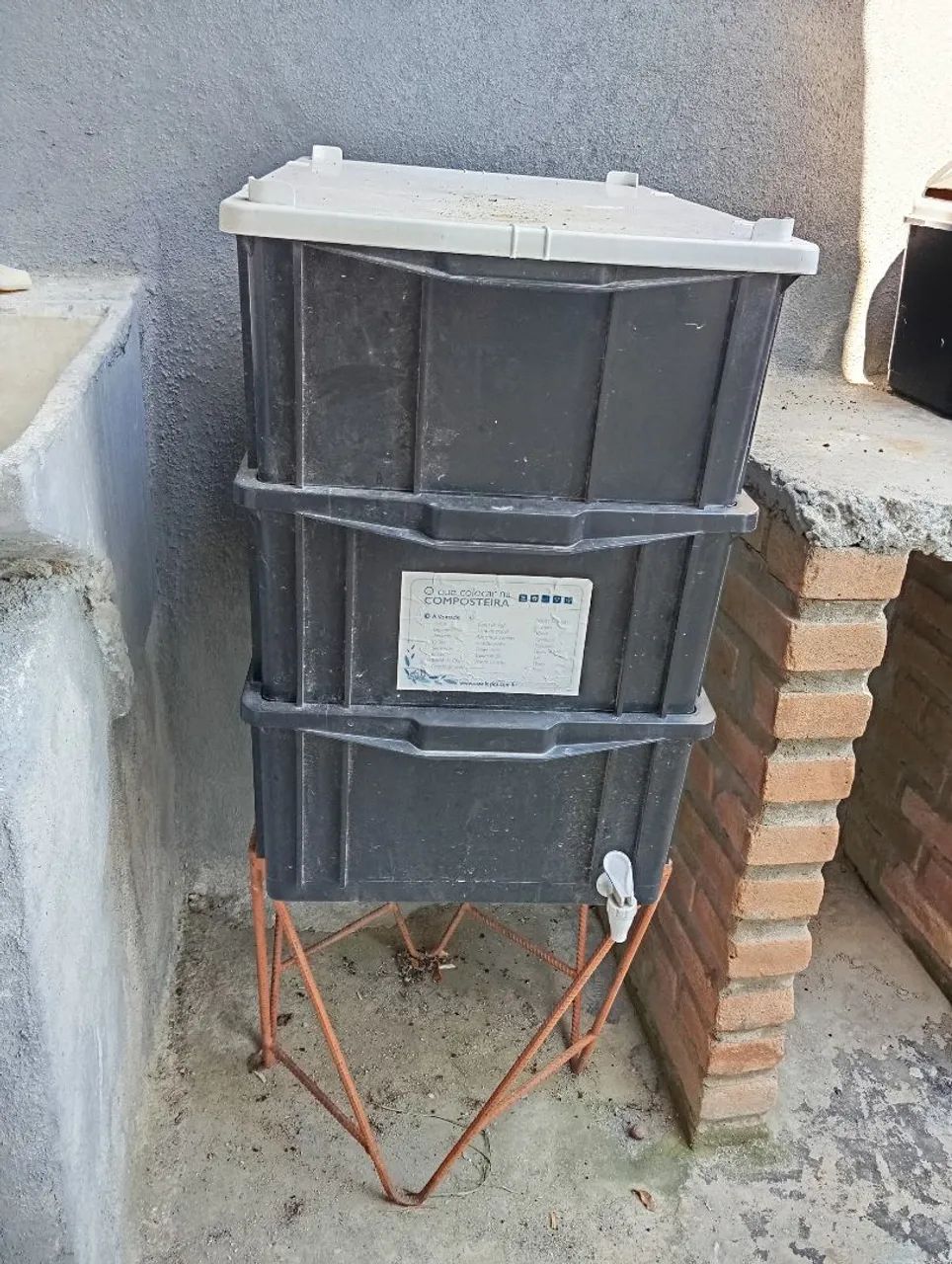 Minhocário estado de novo 