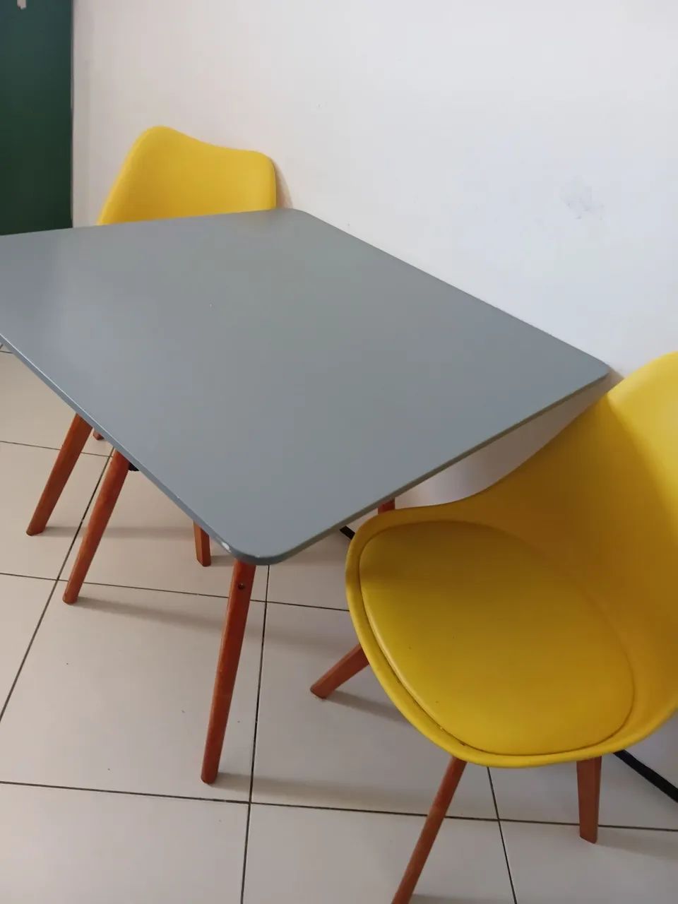 Mesa Eifel com 2 cadeiras - Foto 2