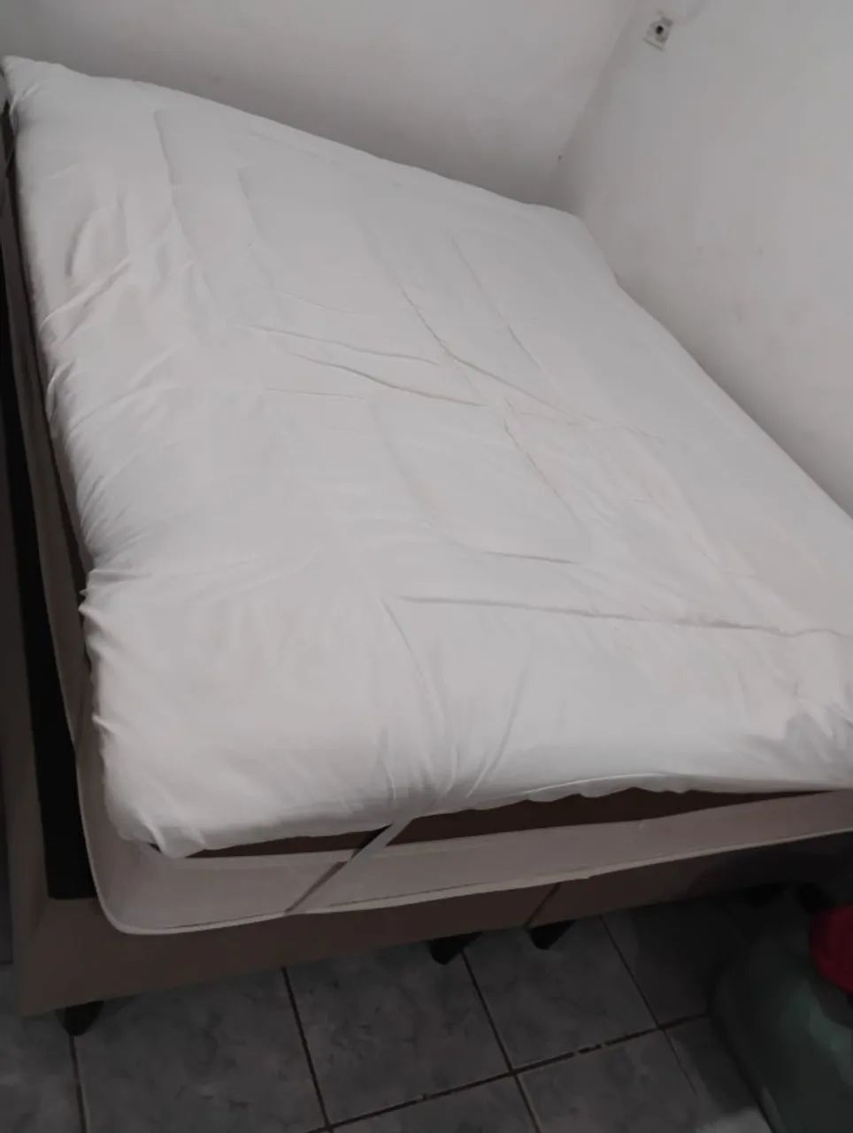 CAMA QUEEN COM PILOOW TOPPER 