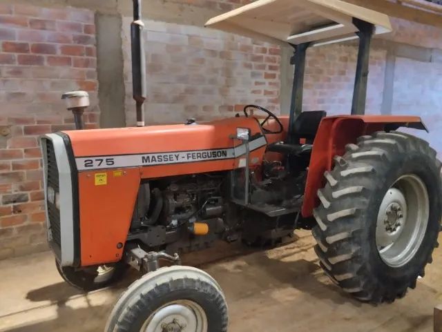 Trator MF 275-94 Três alavancas original