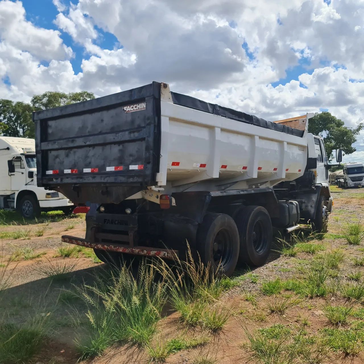 Ford Cargo 2422 Caçamba  - Foto 5