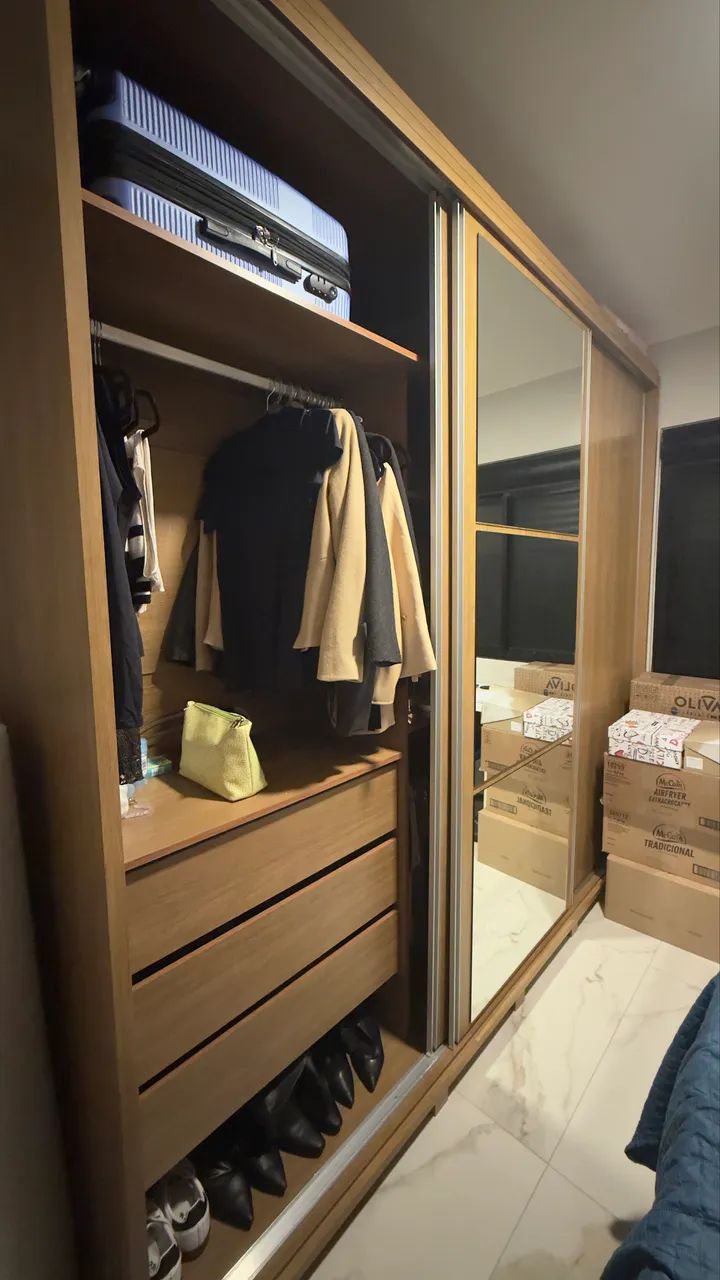 Guarda Roupa 3 Portas com Espelho  - Foto 2