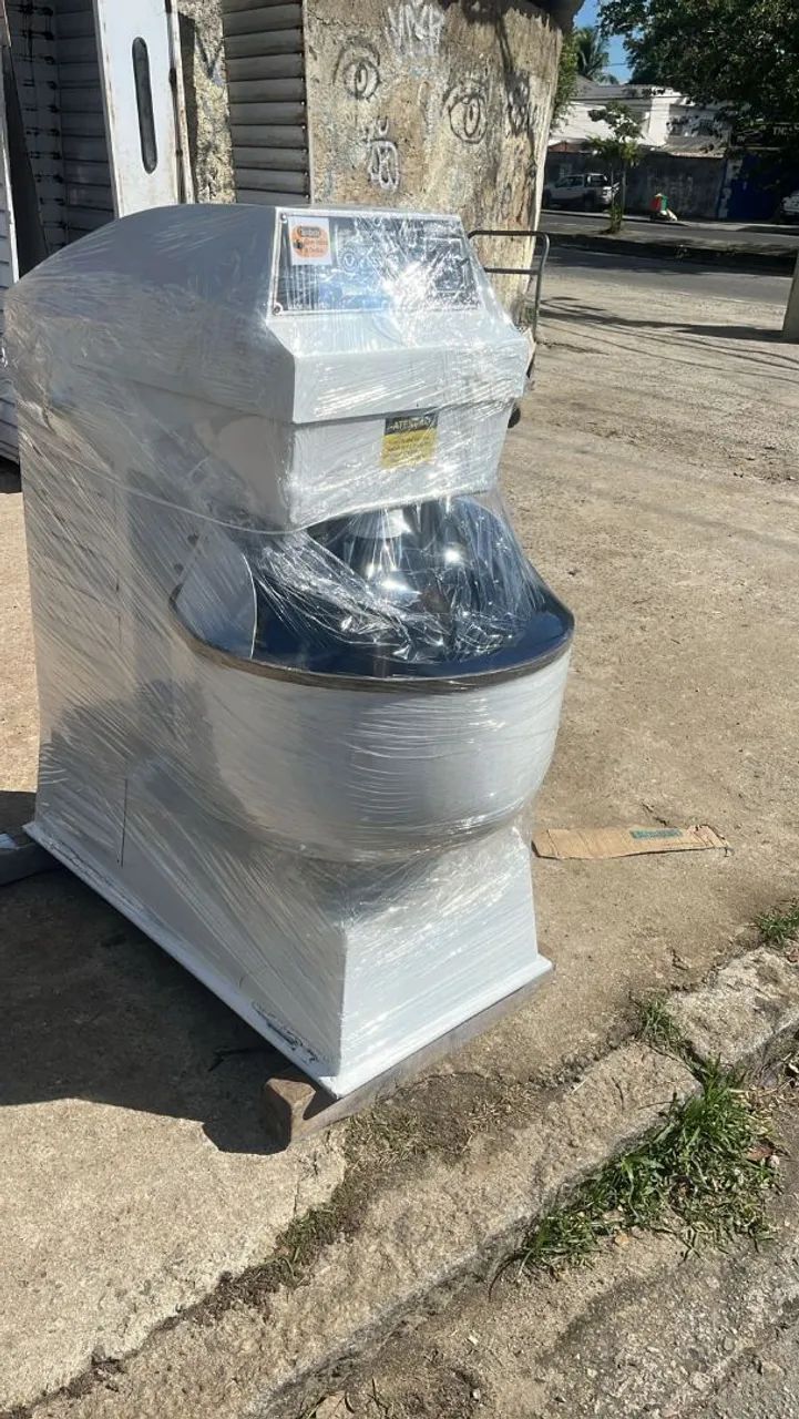 Maquinários em geral pra padaria 