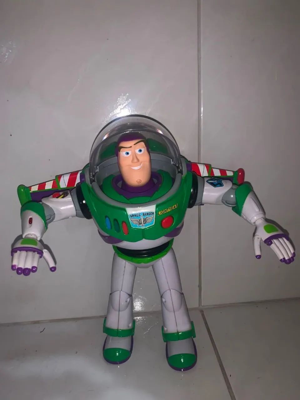 Buzz Lightyear 2010 bem conservado (funcionando) - Foto 3