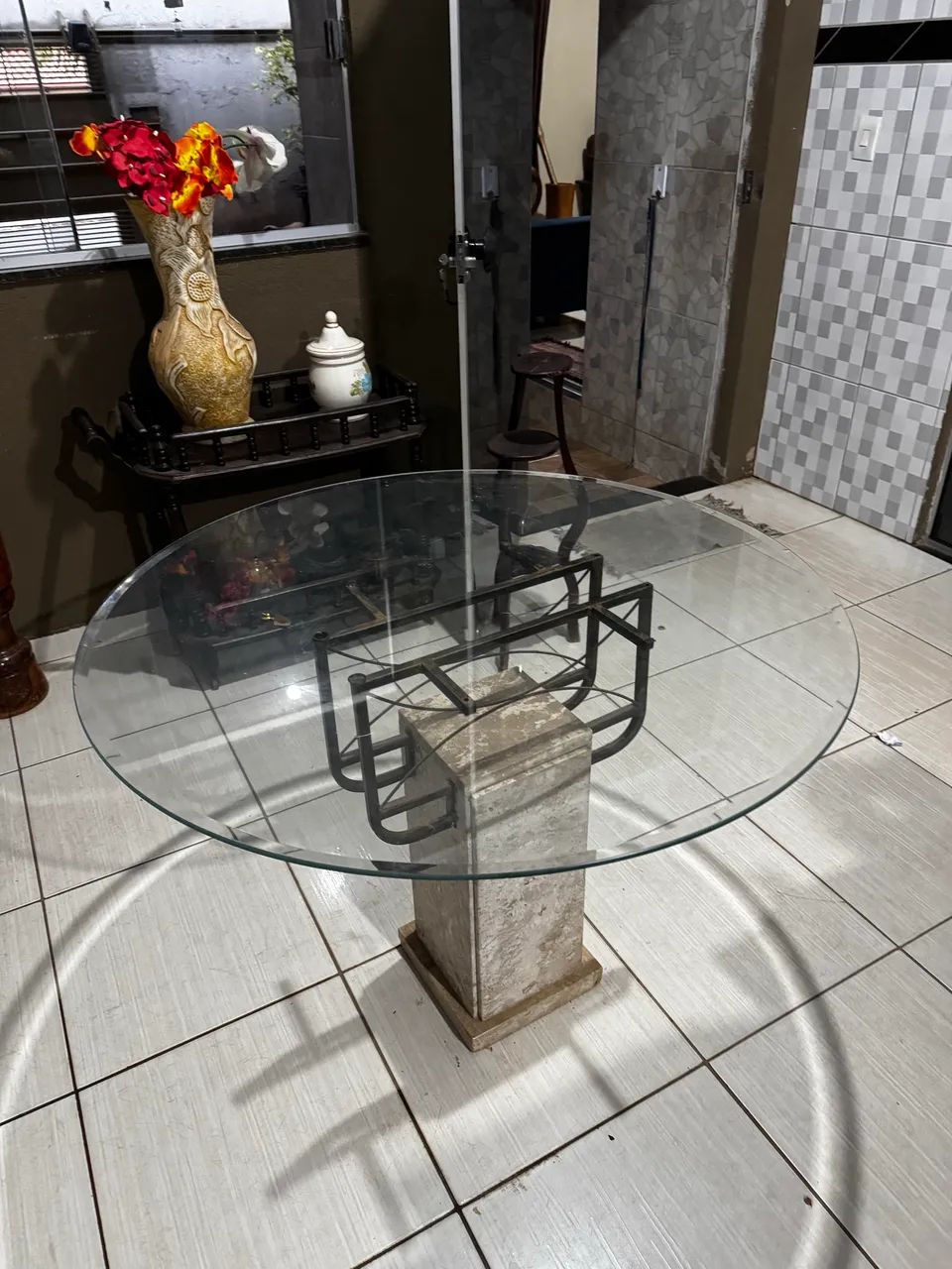 Mesa de vidro - sem cadeiras  - Foto 2