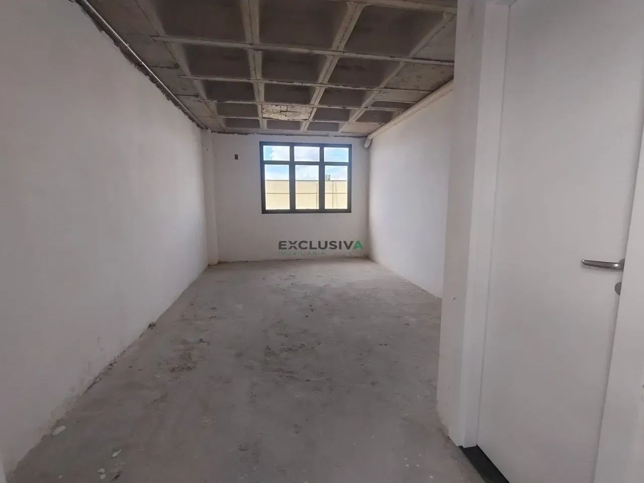 SALAS COMERCIAIS EM FRENTE A PRAÇA DA GLÓRIA - Foto 5