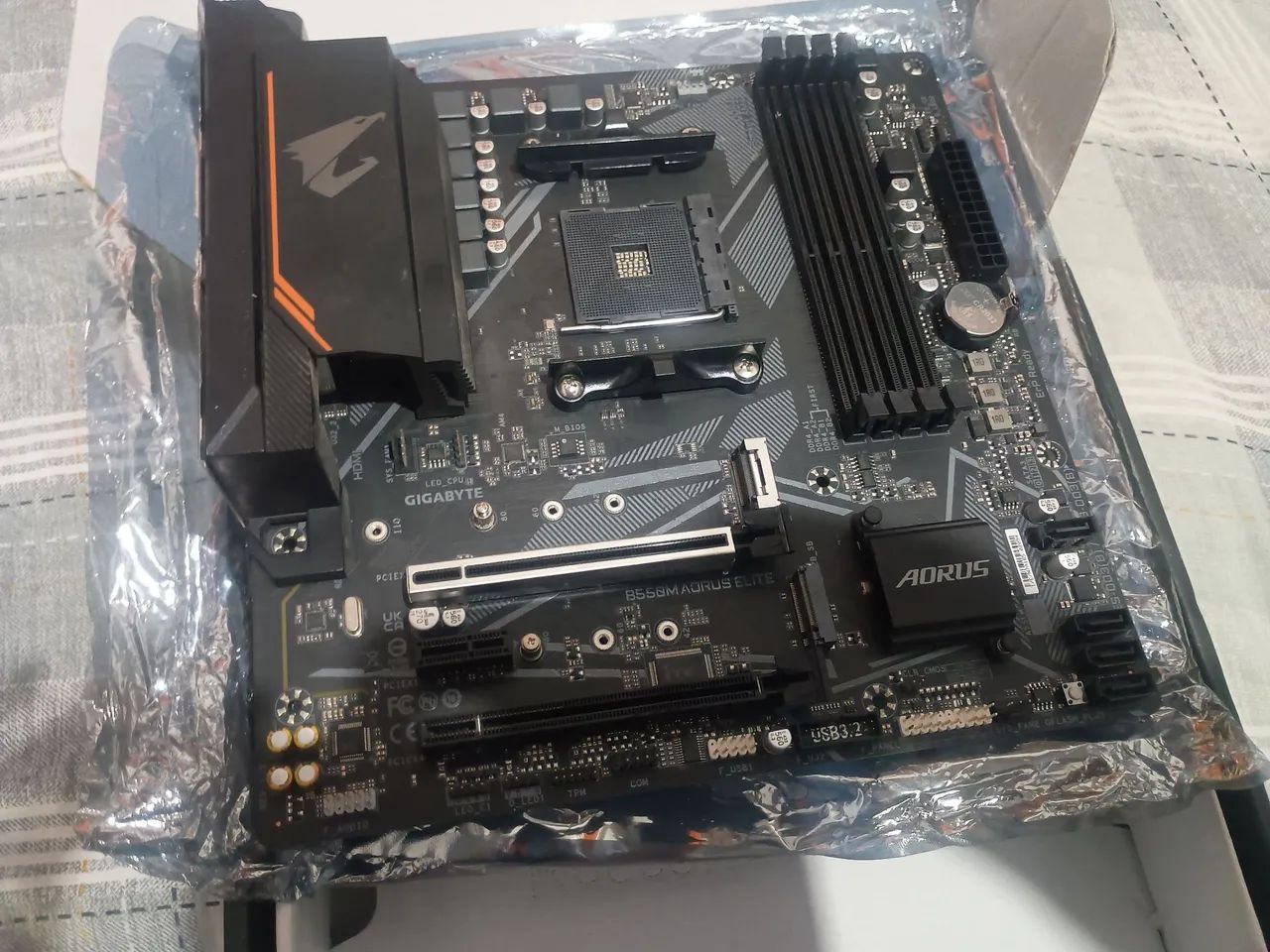 B550m - Aorus Elite - Foto 4