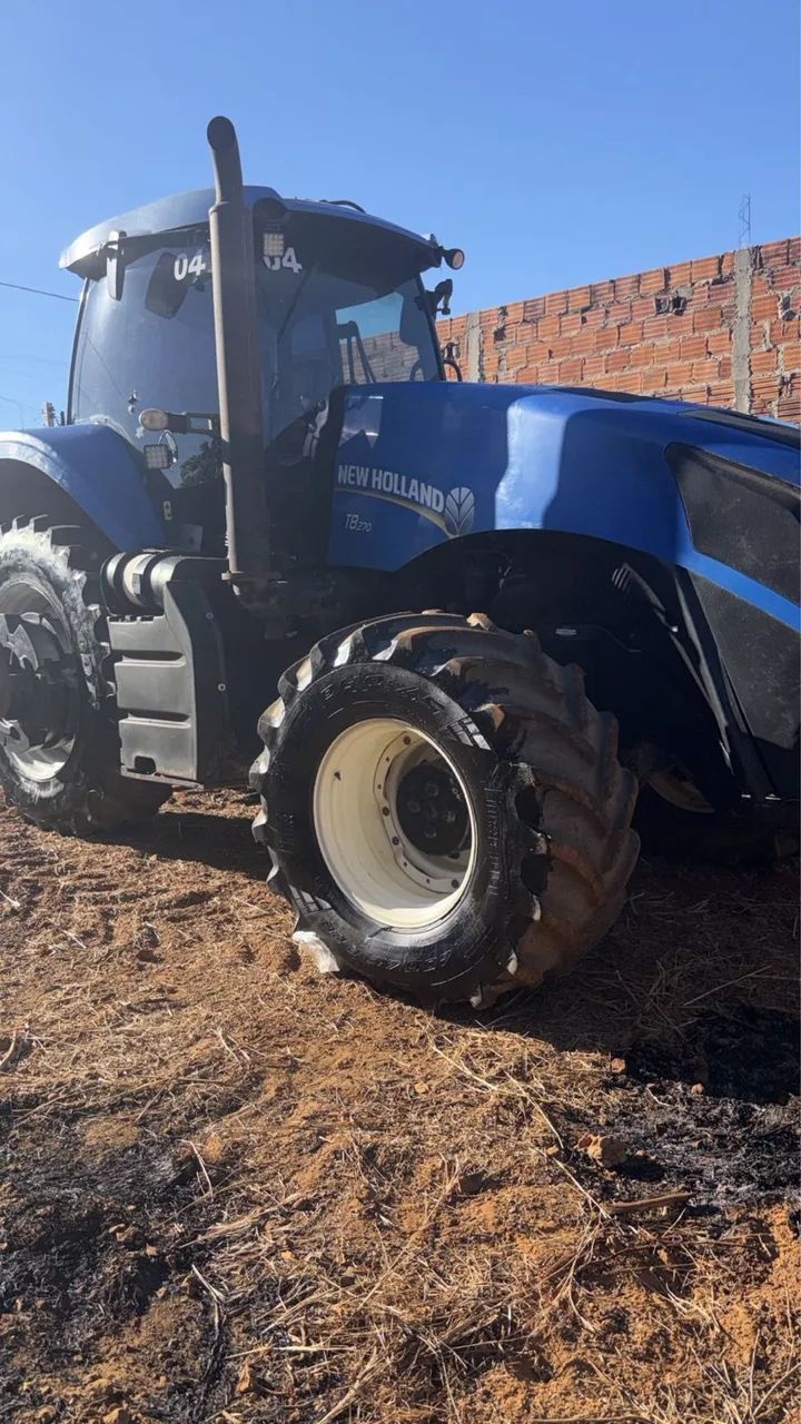 VENDO NEW HOLLAND T8 - Foto 6