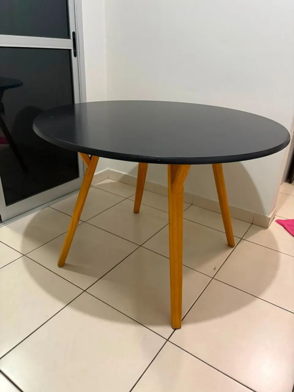 Mesa de jantar redonda