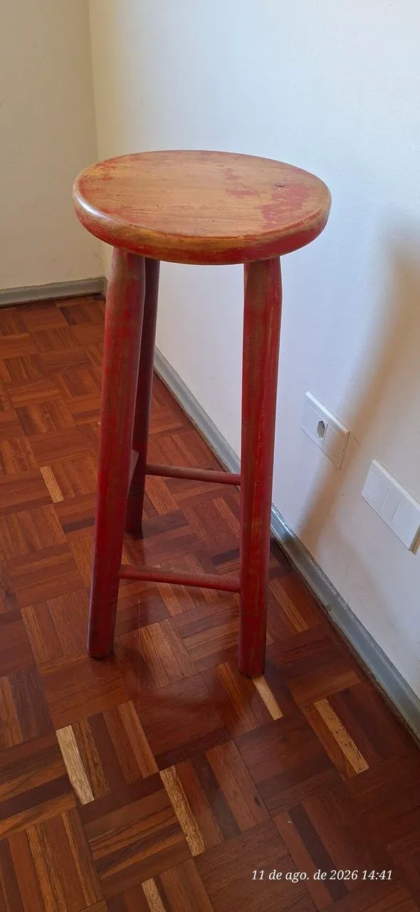 Banqueta alta de madeira - Foto 2