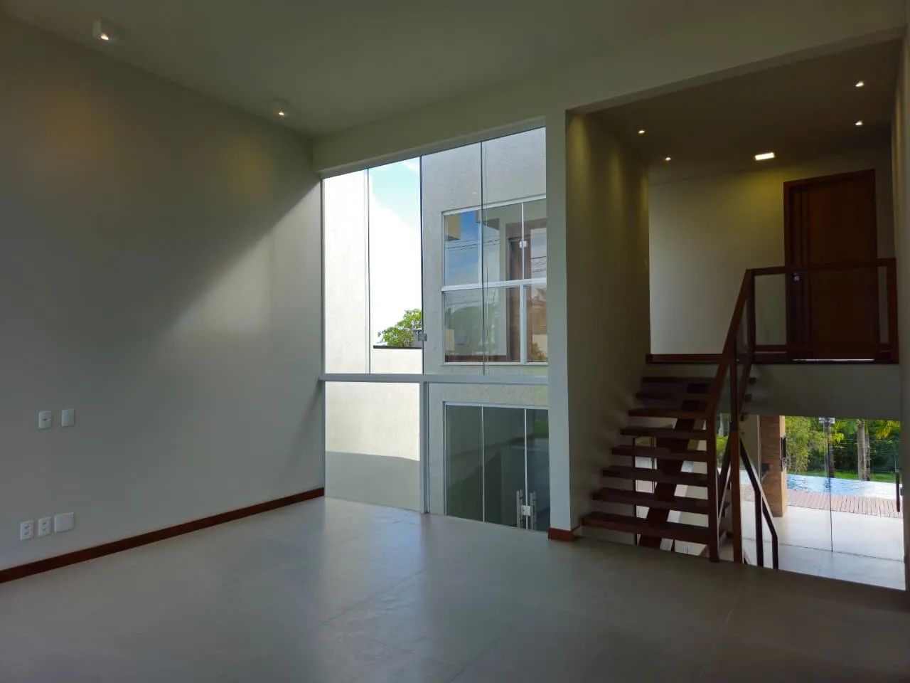 EXCLUSIVIDADE E SOFISTICAÇÃO NO ALPHAVILLE LITORAL NORTE I - Foto 4