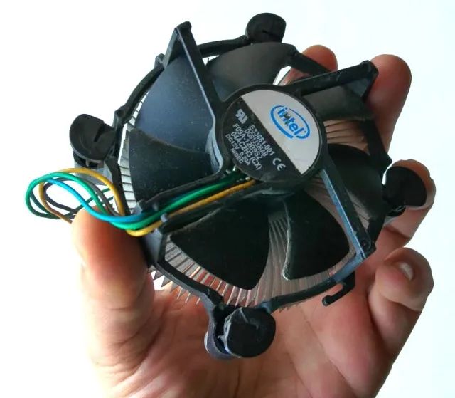 Cooler para Processador Intel (Cooler Box original) - Usado - Funcionando  - Foto 3