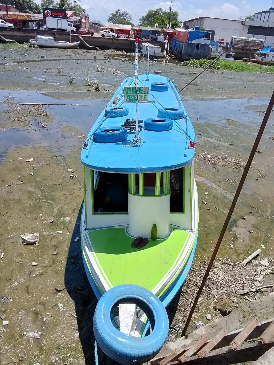 Lancha com motor  - Foto 3
