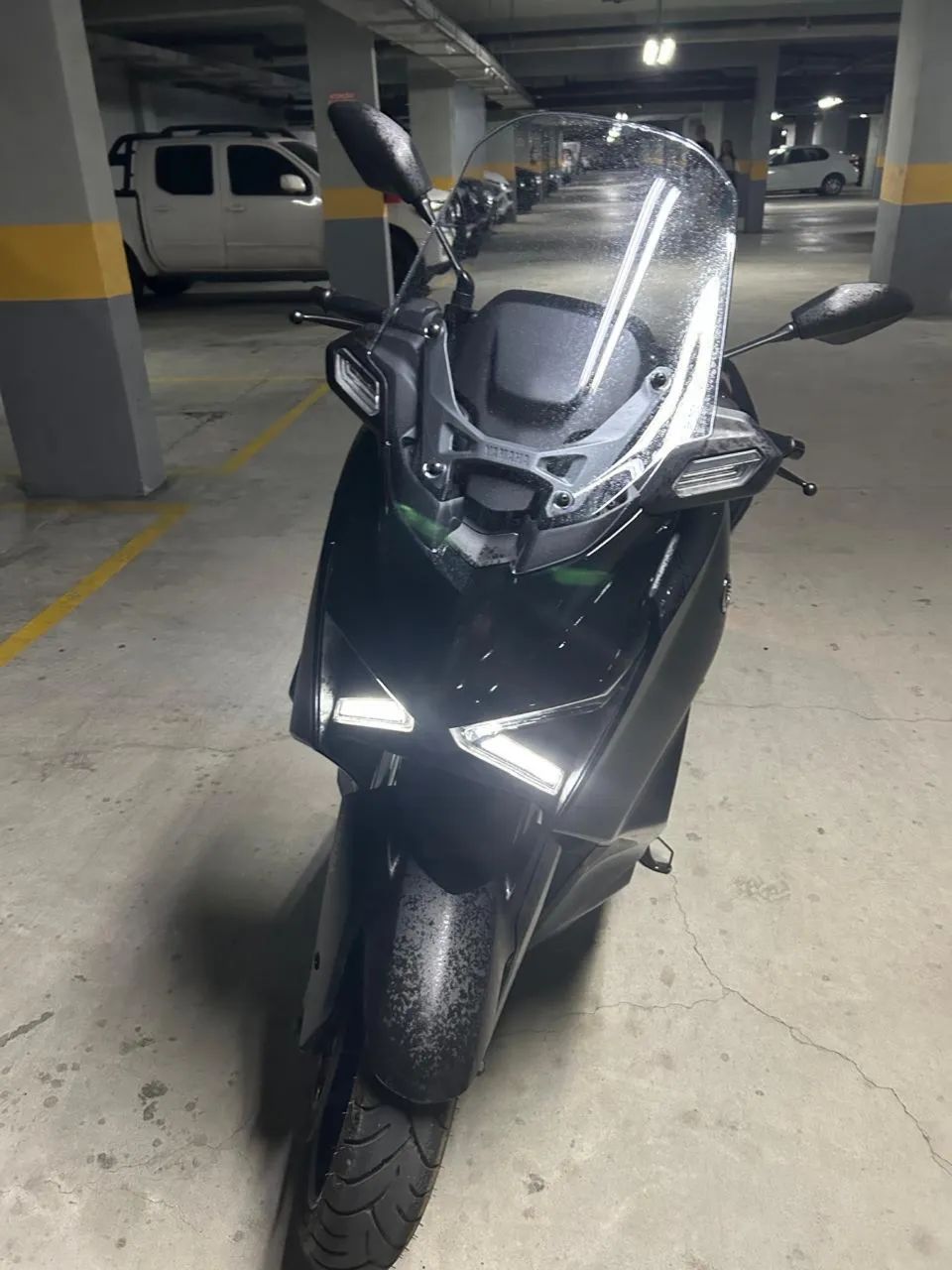 YAMAHA XMAX 300 - Foto 3