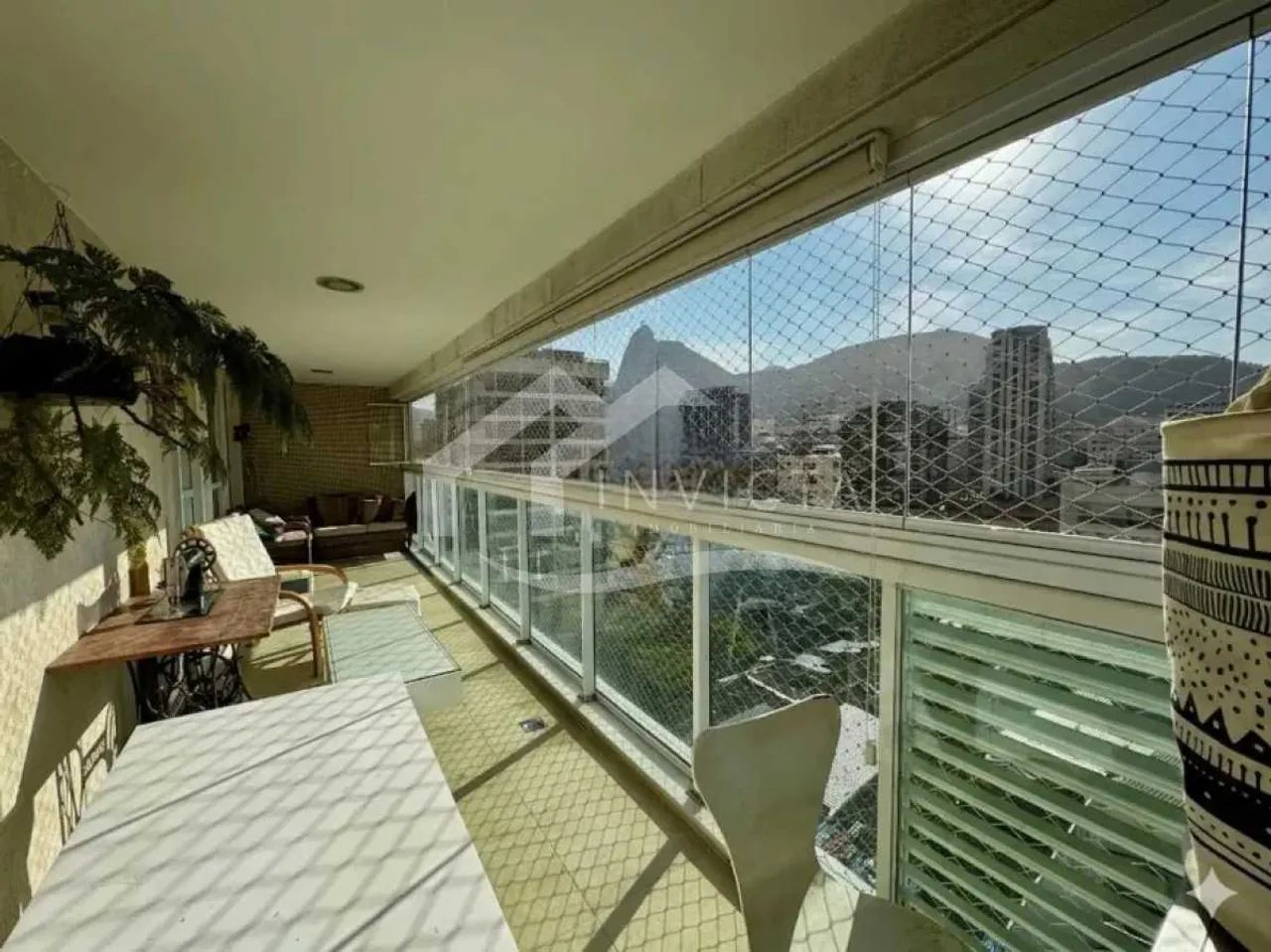 COBERTURA DUPLEX REFORMADA COM PISCINA E CHURRASQUEIRA EM BOTAFOGO - Foto 3