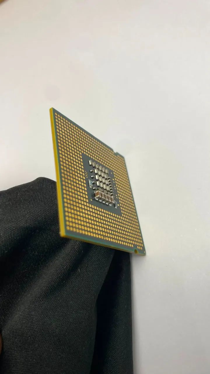 Processador Intel Core 2 Duo E8400 LGA 775 3.00 GHz - Foto 2