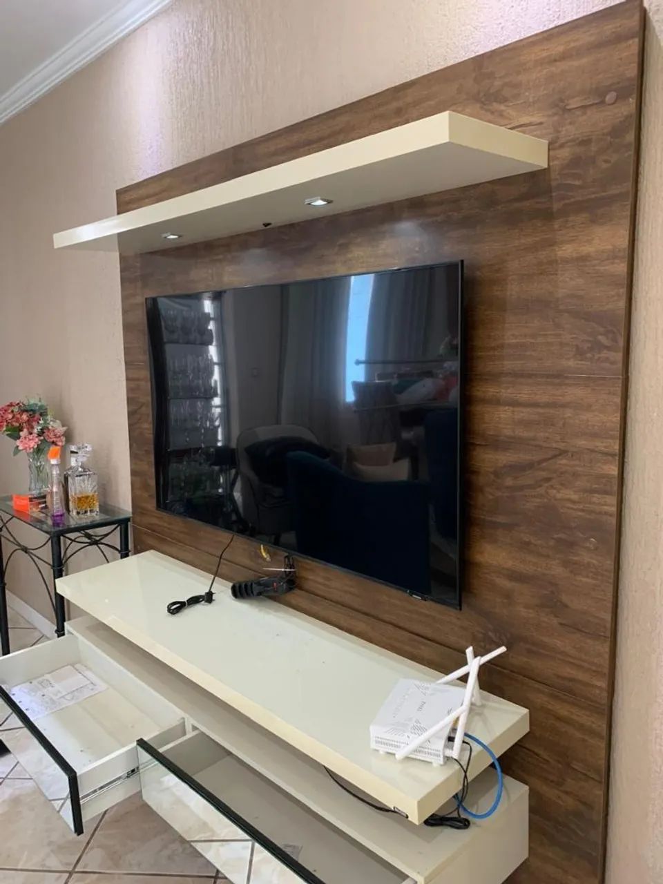 Melhor oferta para levar hoje - Painel para TV com duas gavetas novo - barbada... - Foto 3
