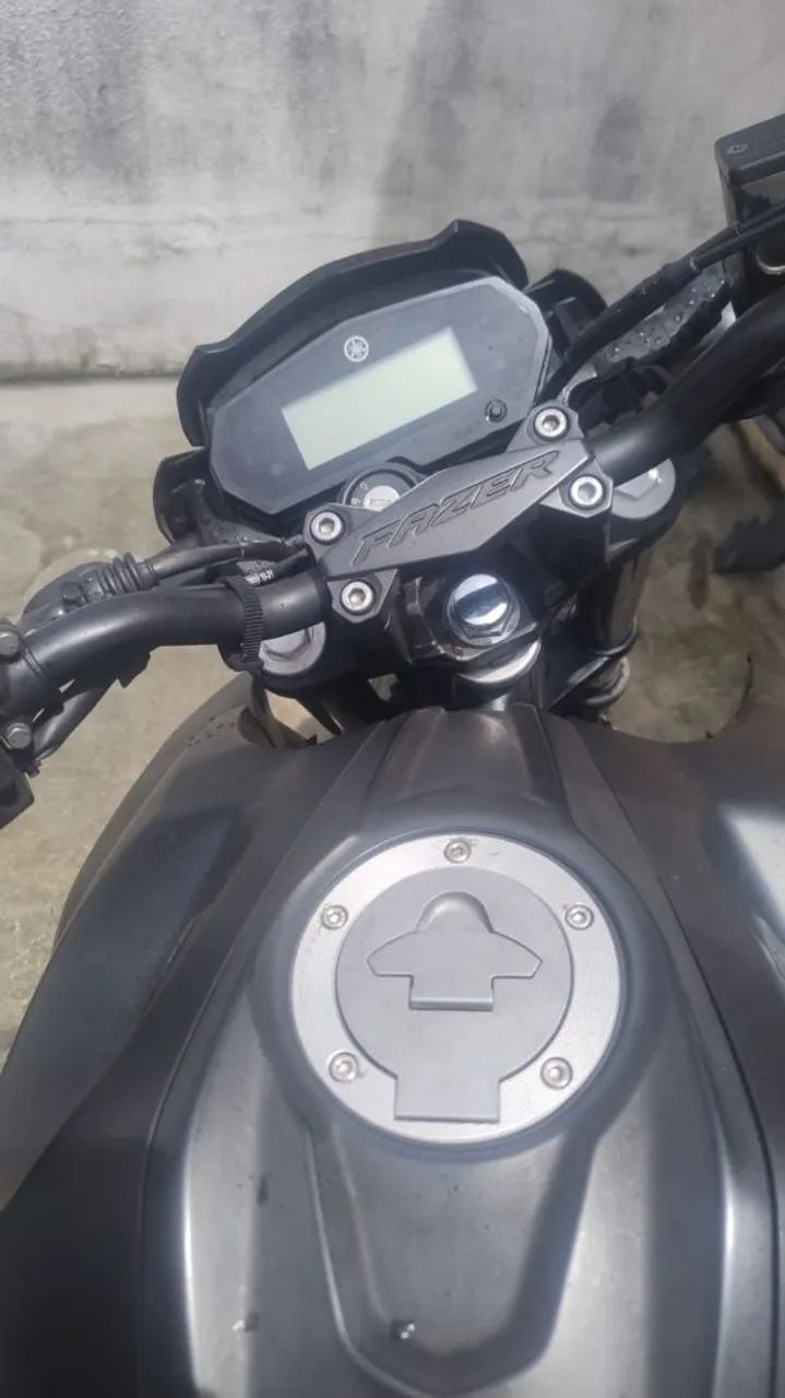 Fz25 Versão pantera negra 2023 - Foto 2