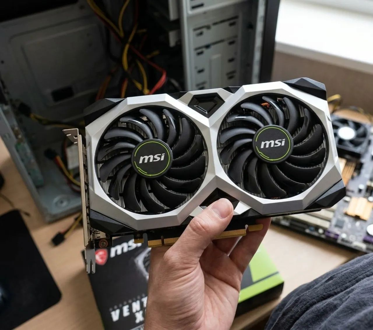 Placa de Vídeo MSI GTX 1660 Super Ventus XS OC - 6GB GDDR6