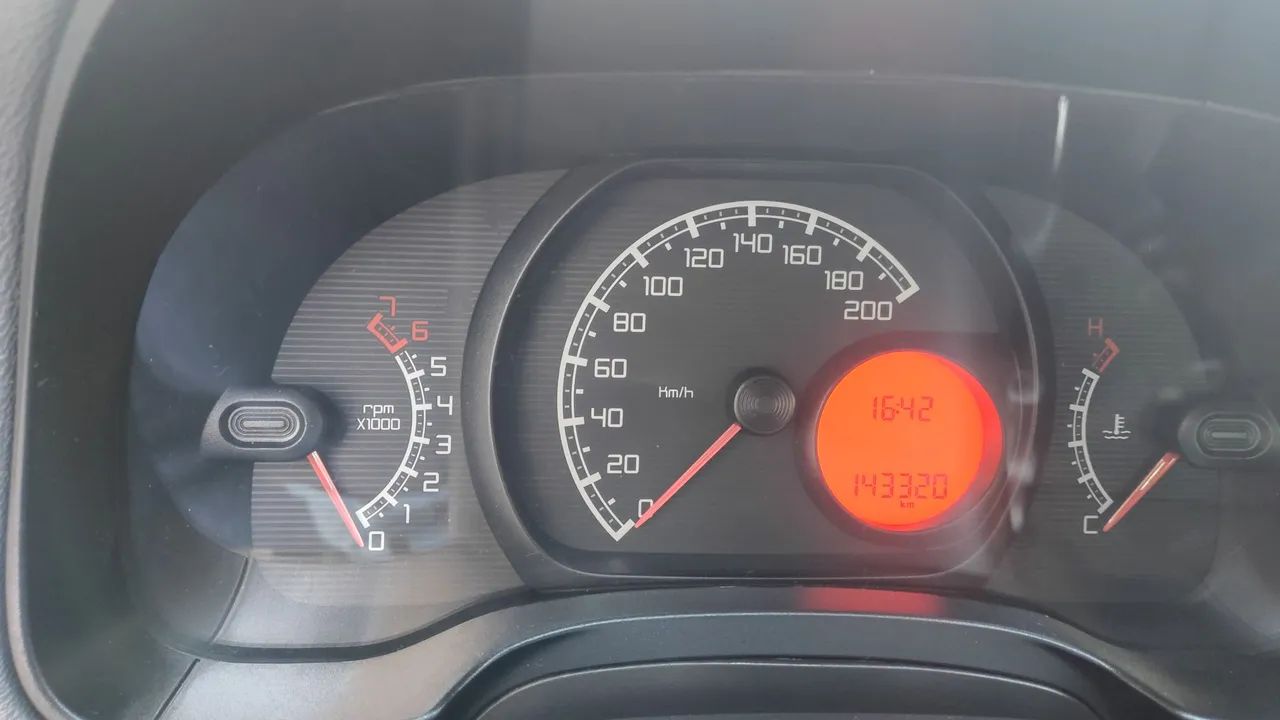 Fiat Strada Working Hard 1.4 Fire Flex 8V CS 2020 - Foto 5