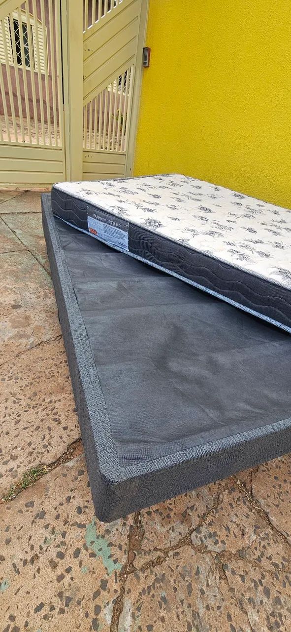 cama box casal padrão base e colchão espuma duro ENTREGA GRÁTIS  - Foto 4