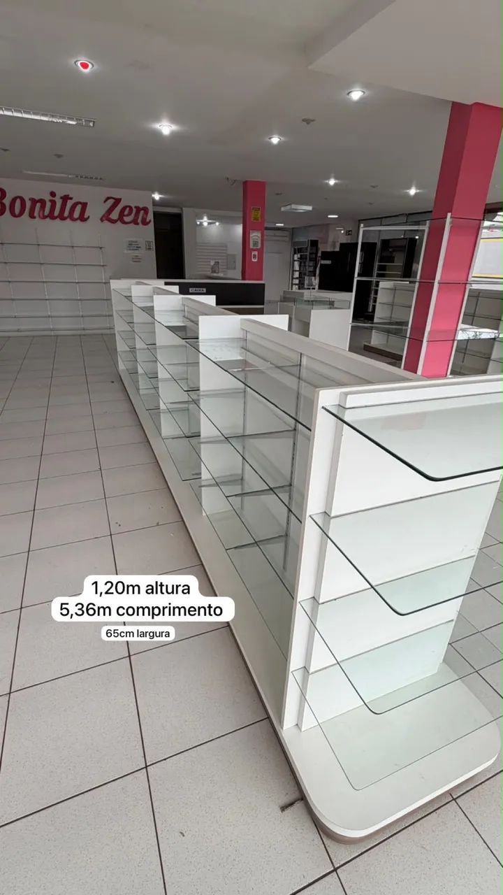 Gôndola expositora para lojas 