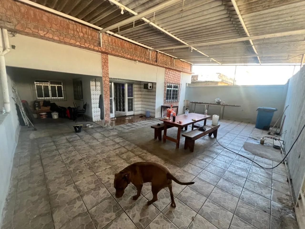 Casa espaçosa em área tranquila<br>