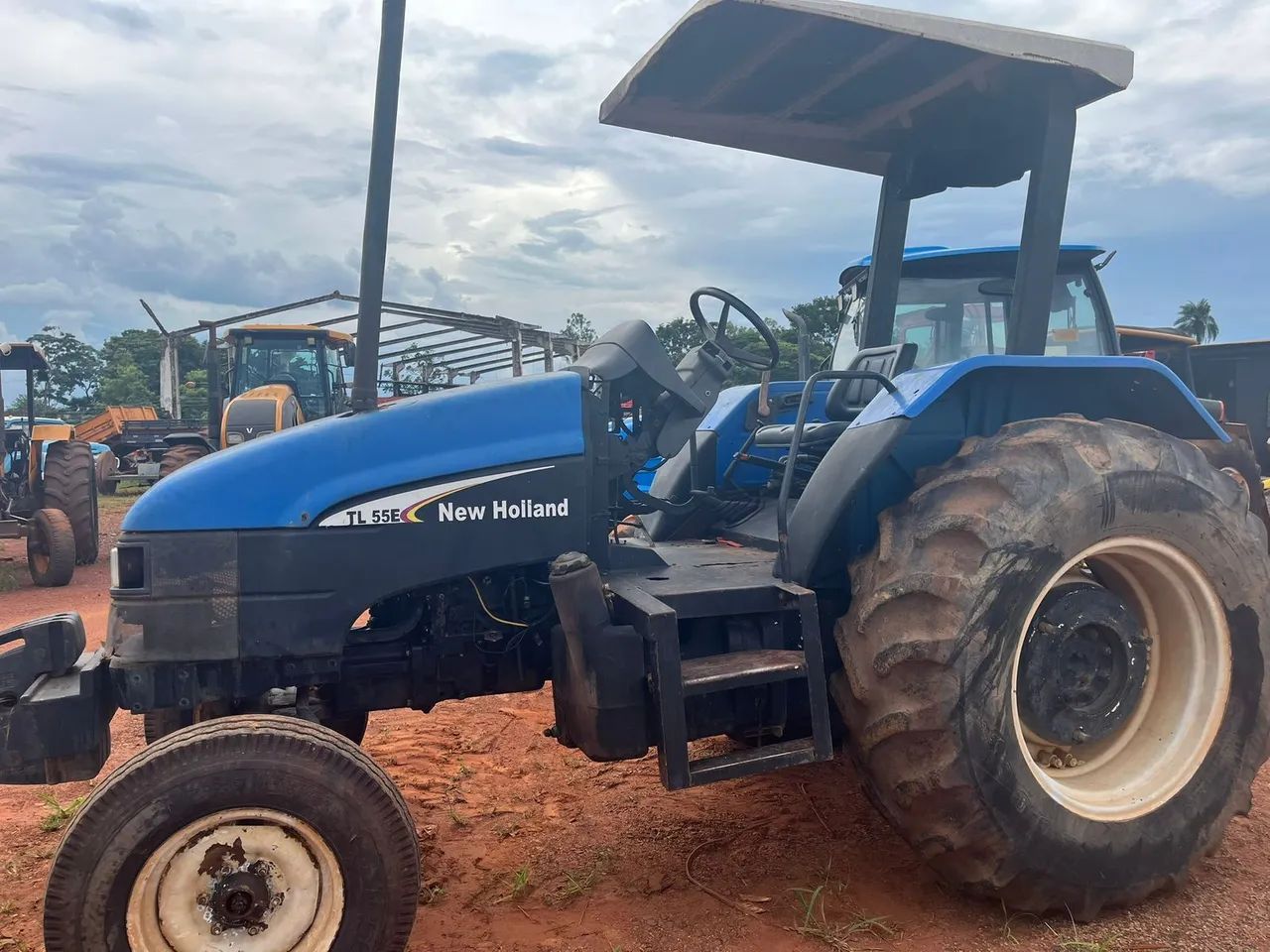 Trator New Holland Tl 55 E ano 2002