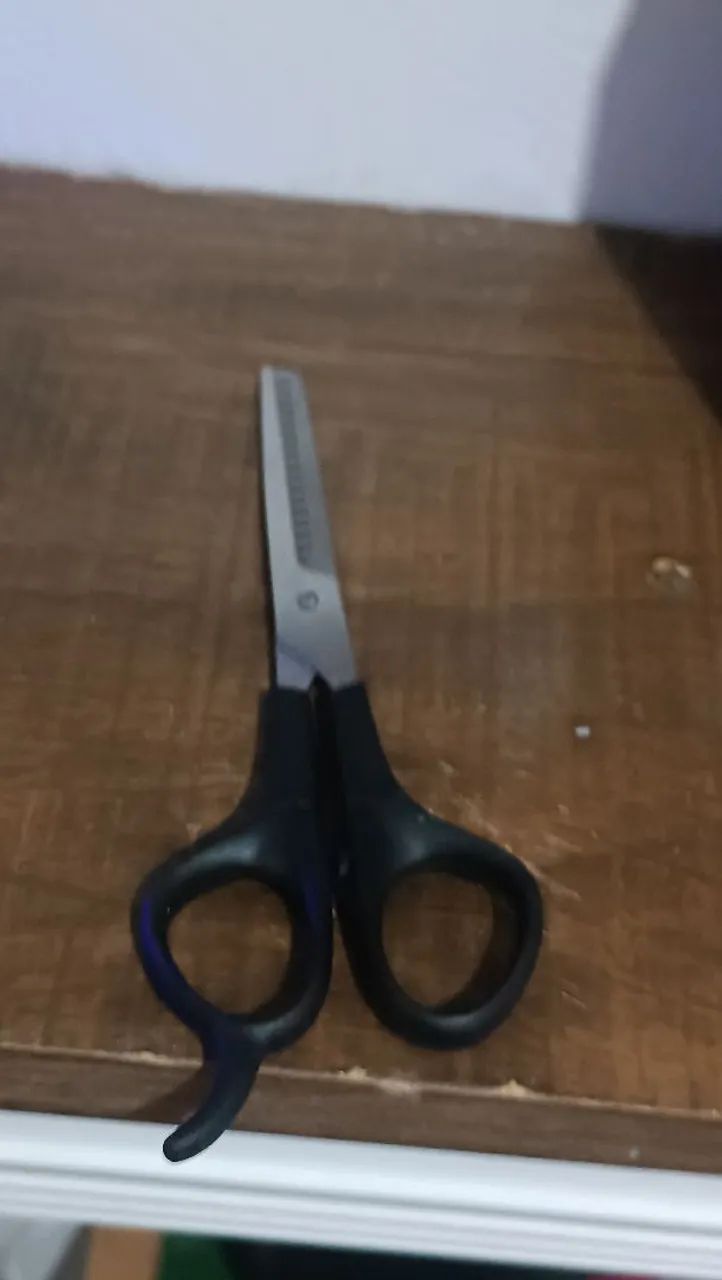 Tesoura de  corta cabelo 