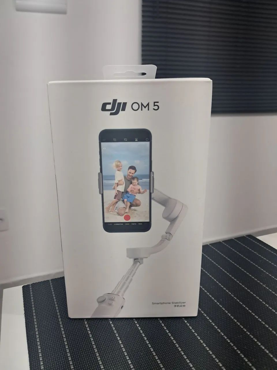 DJI OM 5 Sunset White - Estabilizador Gimbal (Novo e Lacrado
