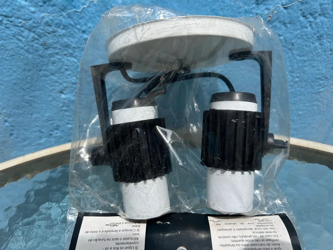 Luminária Spot duplo regulável 