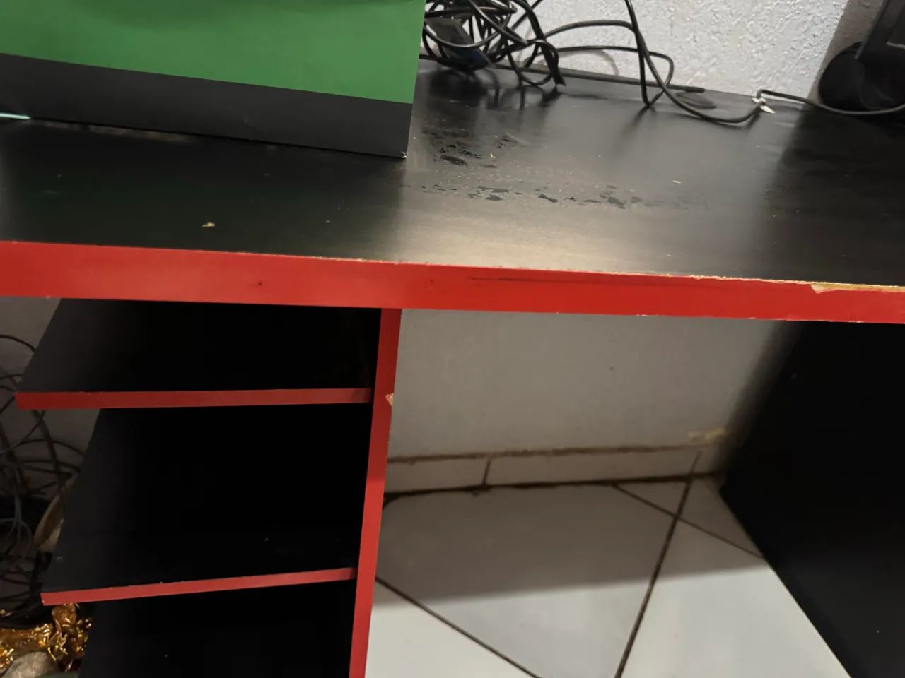 Vendo mesa usada de computador