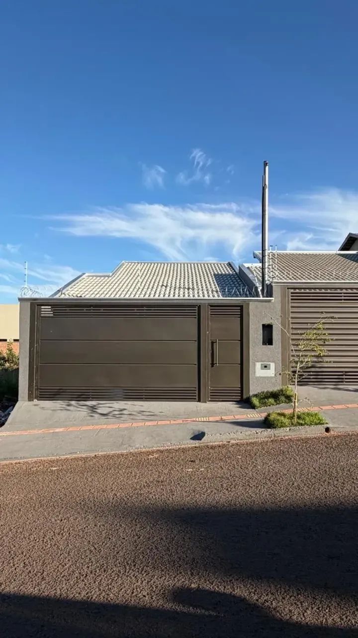 Excelente Casa Nova com 3 quartos próximo a UCDB - Vila Nasser