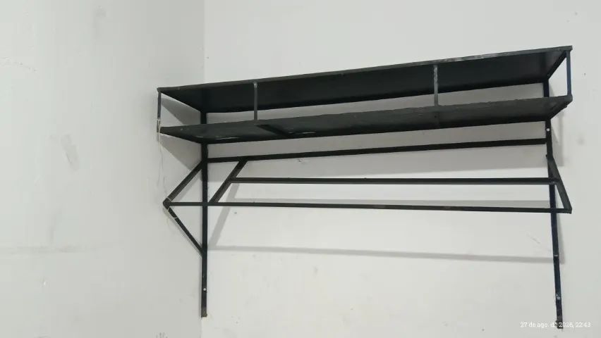 Prateleira de ferro 