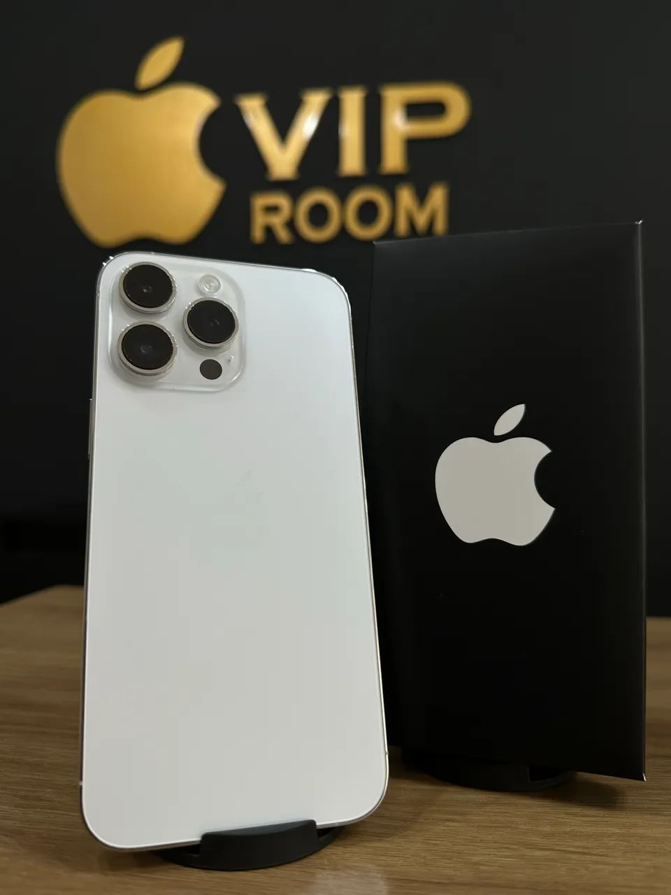 iPhone 14 Pro Max 256gb branco semi novo impecável - Celulares e