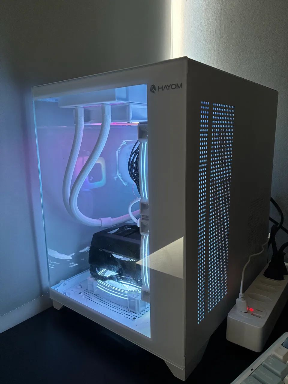 Pc gamer RX 9060XT 16GB + Ryzen 7 5700x ~3 Meses de uso | Recém montado - Foto 3