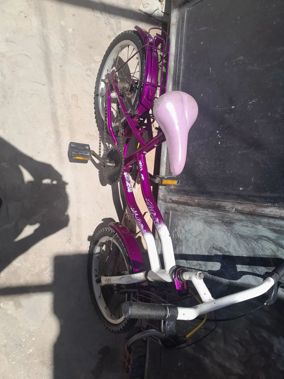 Bicicleta bem conservada infantil - Foto 3