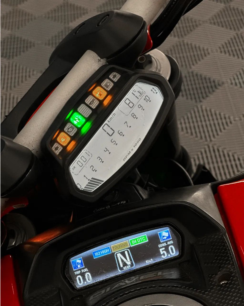 Ducati Diavel 2011 - Foto 4