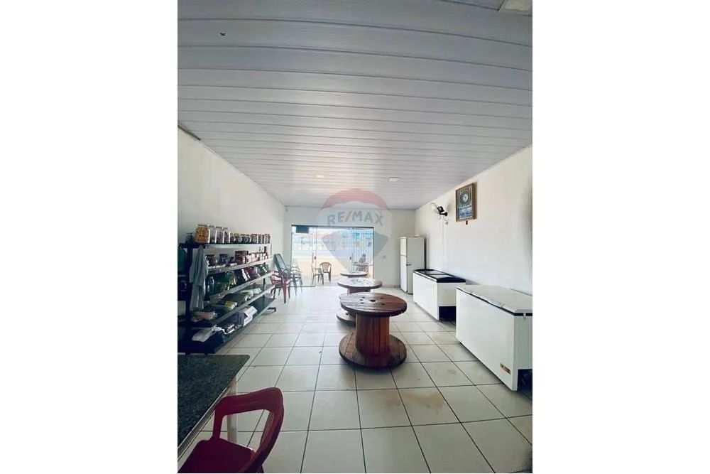 Vende -se Casa de Esquina com Ponto Comercial - Foto 5