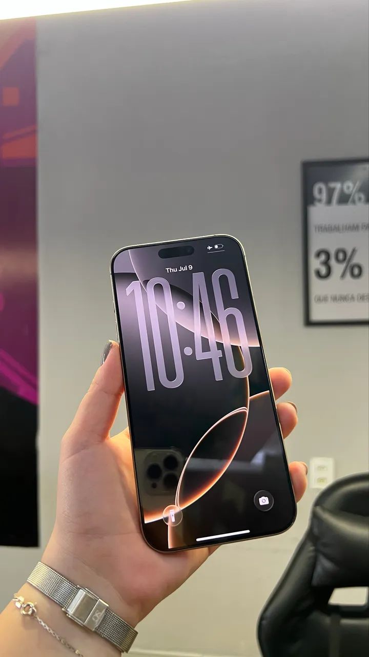 iPhone 16 Pro Max original um ano de uso  - Foto 2