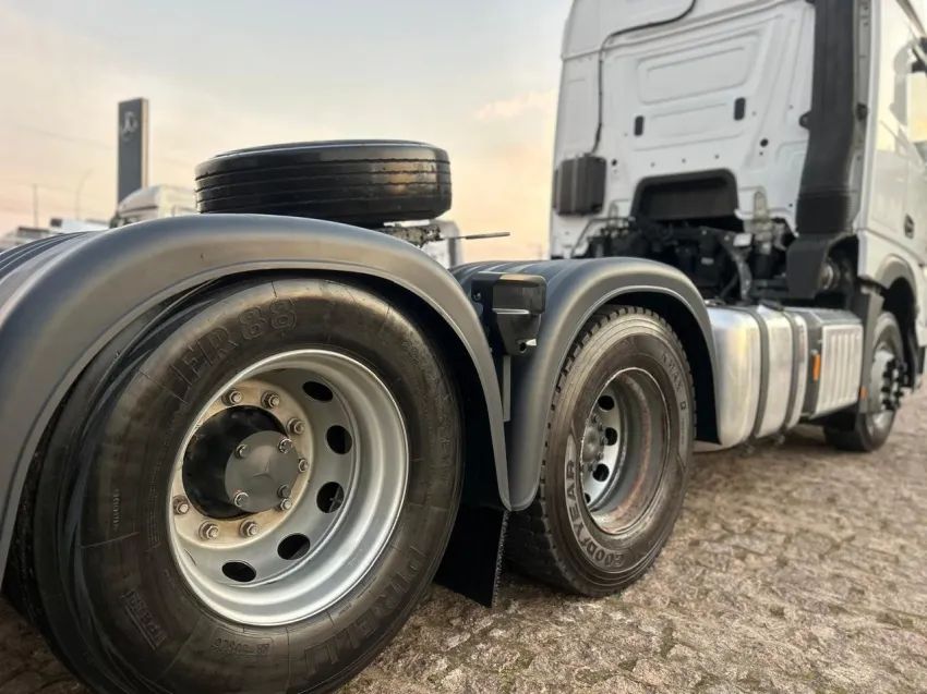 Mercedes-Benz Actros 2548 6x2 - Foto 3