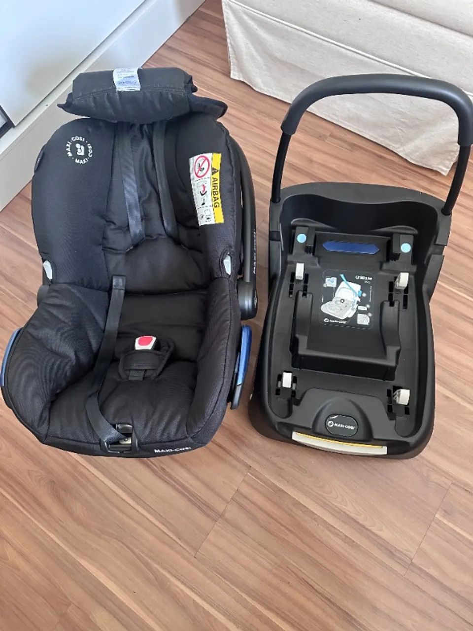 Bebê Conforto Maxi Cosi com Base e Conector para Carrinho