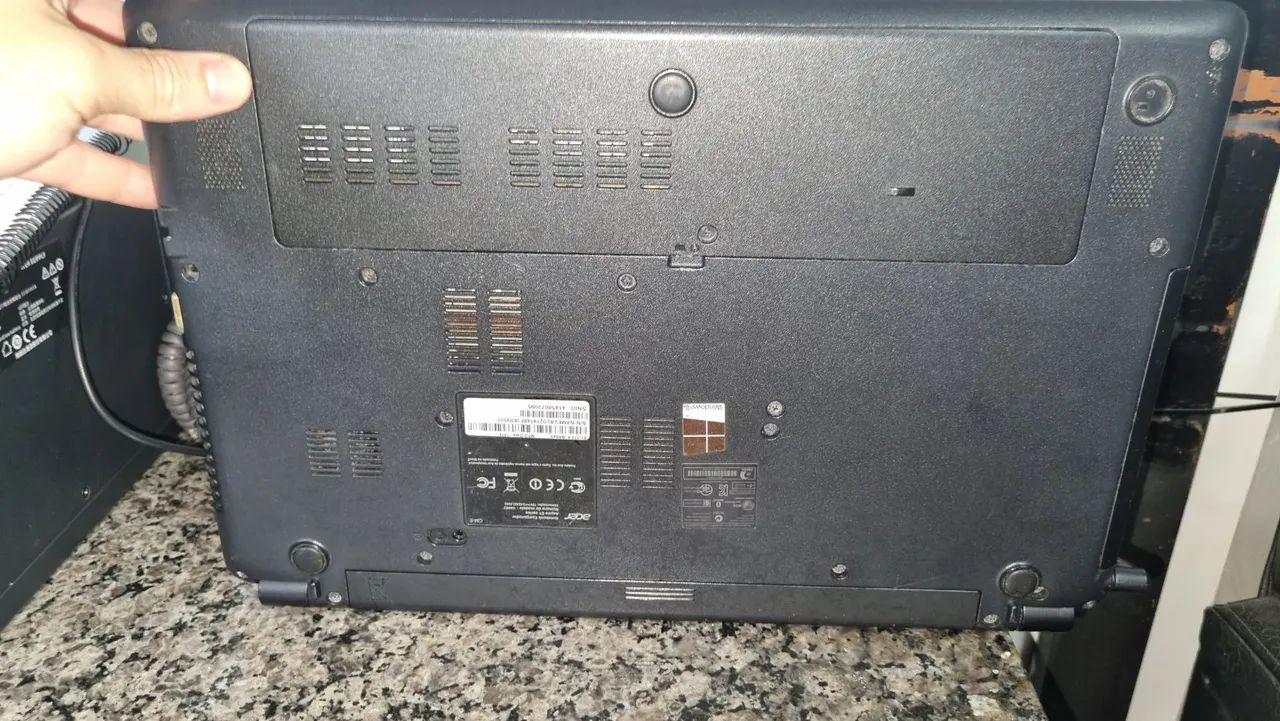 Notebook acer aspire E1-572 - Foto 3