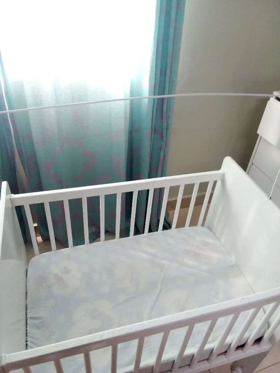 Mini berço com colchão  - Foto 3